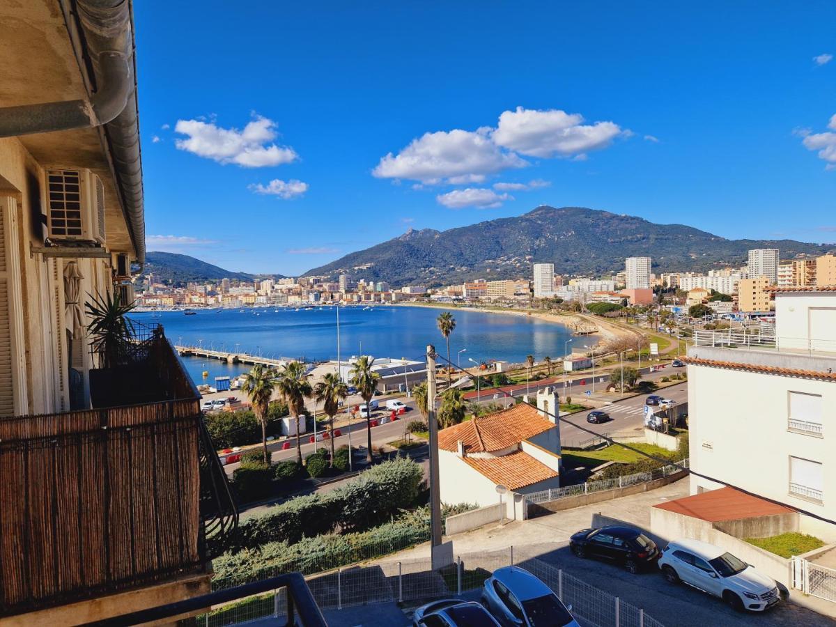 Magnifique Appartement Avec Balcon Vue Mer A L'Entree D'Ajaccio Ajaccio  Extérieur photo