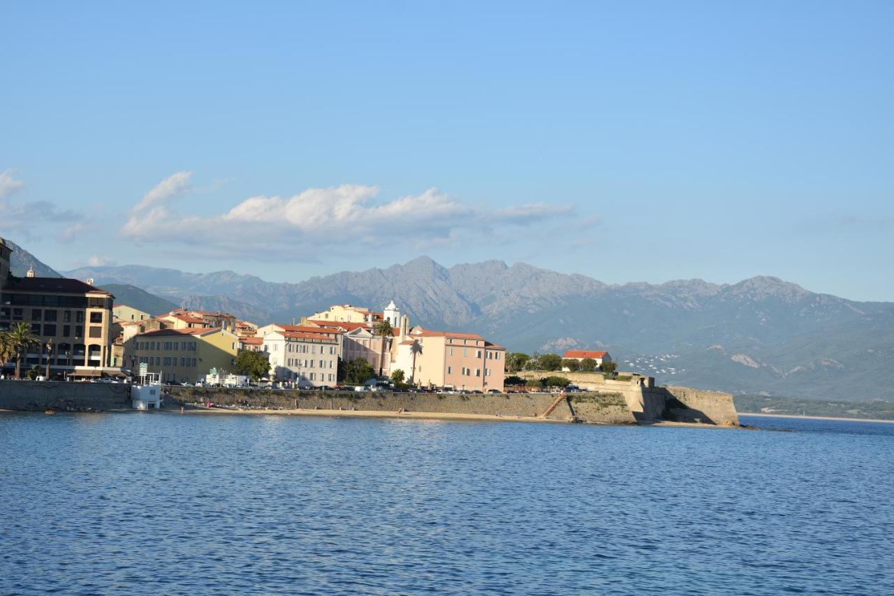 Magnifique Appartement Avec Balcon Vue Mer A L'Entree D'Ajaccio Ajaccio  Extérieur photo